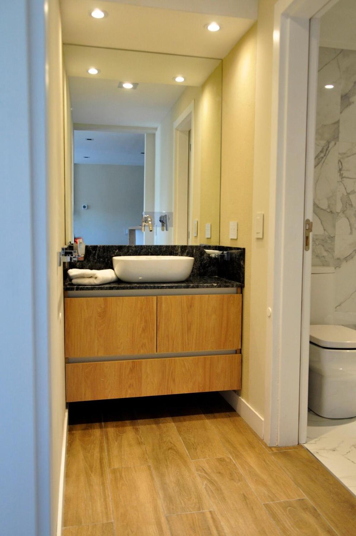 Depto A Estrenar! En Pleno Centro Y A Pasos Del Lago! Apartamento San Carlos de Bariloche